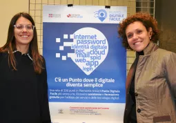 L'assessora Beatrice Aimar e la direttrice del Consorzio socio-assistenziale del Cuneese Giulia Manassero hanno presentato il progetto 